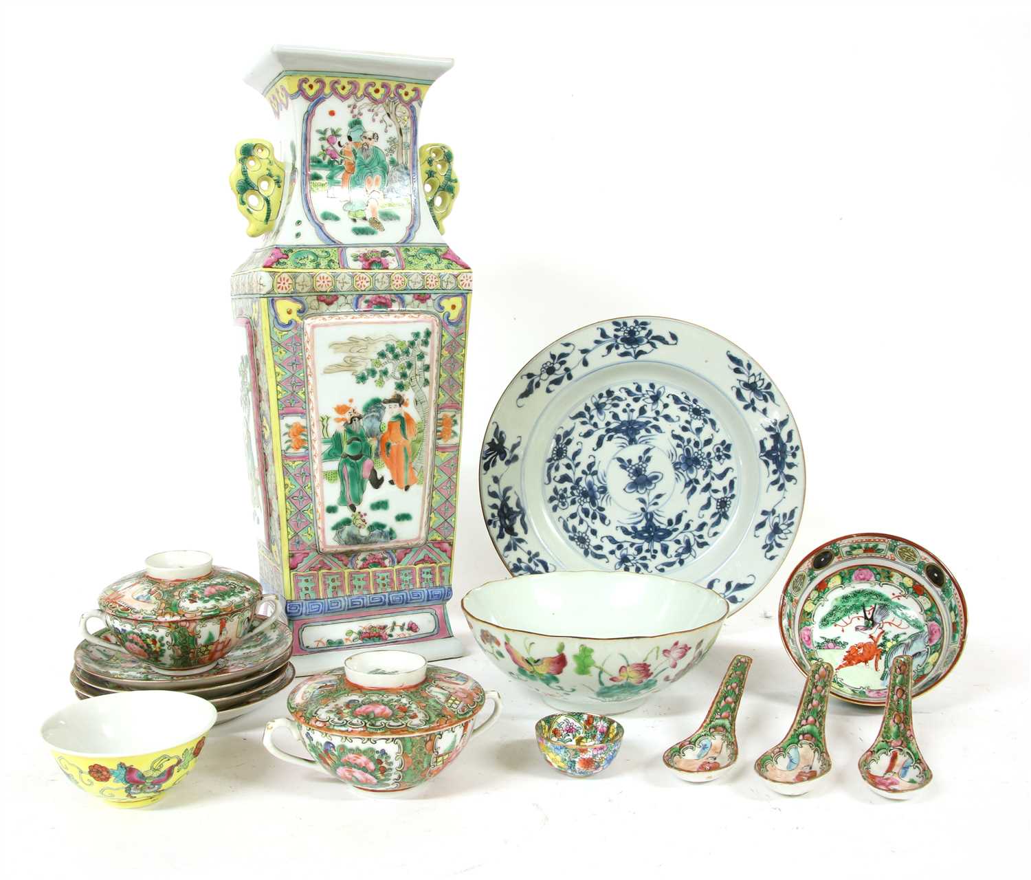 Lot 276 - Chinese ceramics including seven famille rose bowls