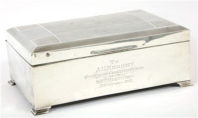 Lot 143 - A George V silver table cigarette box