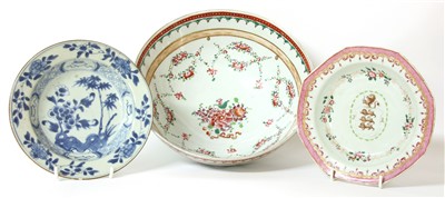 Lot 235A - A Samson porcelain bowl, 19th century