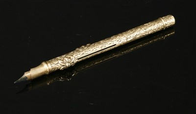 Lot 17 - A Victorian gold-cased dip pen/pencil