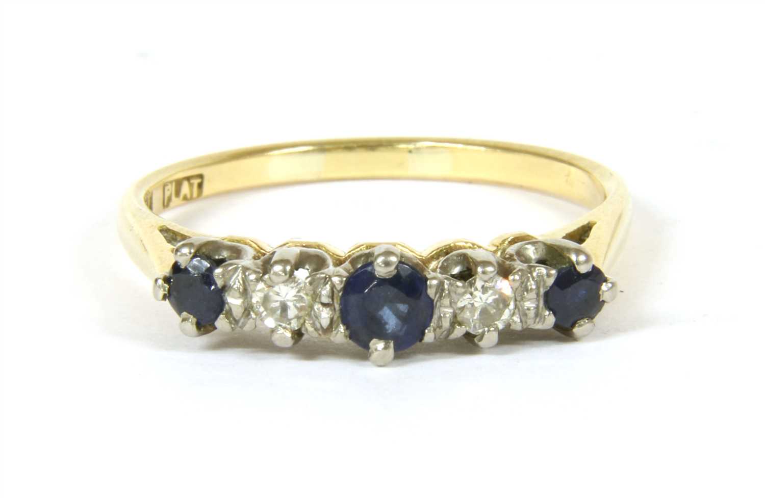 Lot 18 - A graduated five stone sapphire and diamond ring