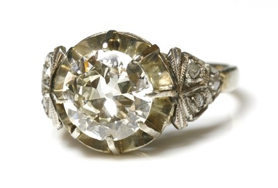 Lot 68 - A single stone diamond ring, c.1915