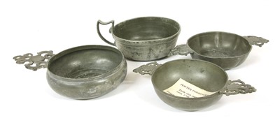 Lot 289 - A late 17th Century pewter porringer by Richard Pell