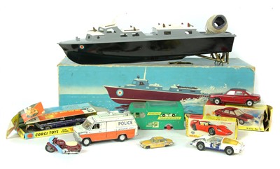 Lot 1267 - A collection of die cast toys