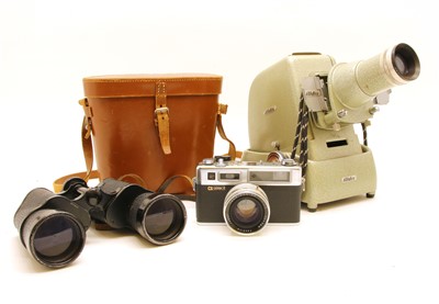 Lot 303 - A collection of cameras