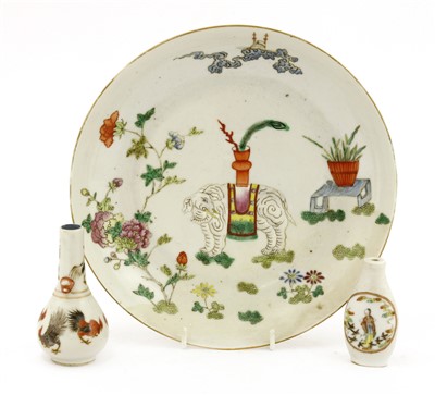 Lot 55 - A Chinese famille rose plate