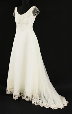 Lot 241 - An ivory wedding dress