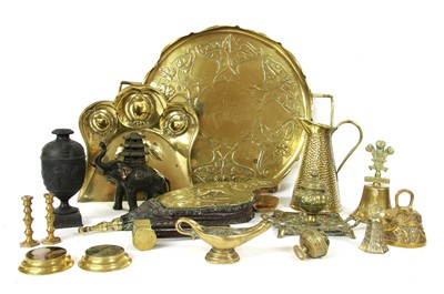 Lot 179 - A collection of brass ware