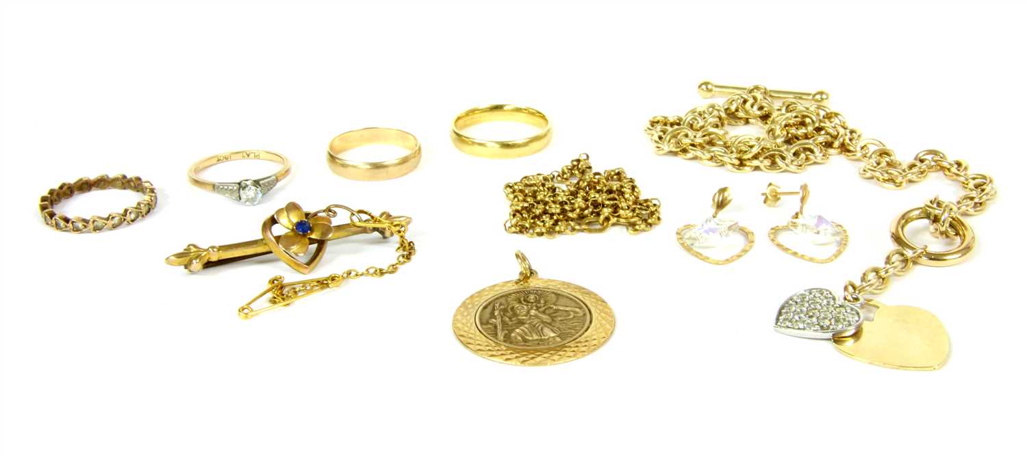 Lot 36 - A quantity of gold jewellery