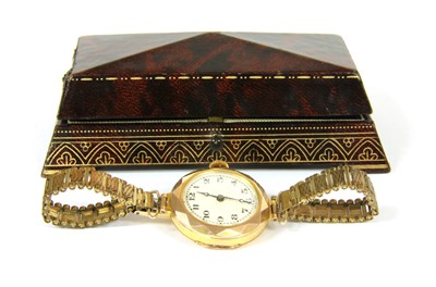 Lot 46 - A ladies 9ct gold mechanical Waltham watch