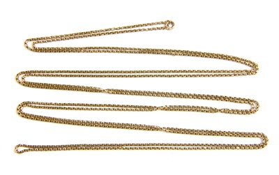 Lot 19 - A gold box link long chain
