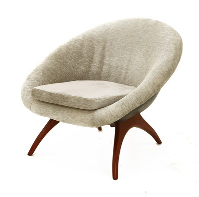 Lot 598 - A Lurashell armchair