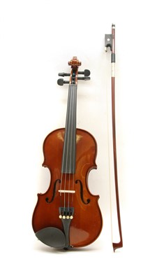 Lot 231 - A Stentor student violin