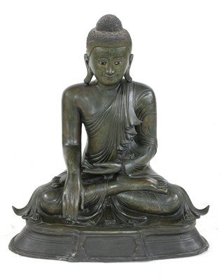Lot 386 - A Thai bronze shakyamuni Buddha