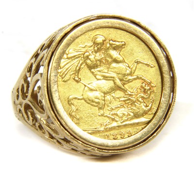 Lot 143 - A 9ct gold sovereign ring