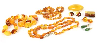Lot 40 - A collection of amber jewellery