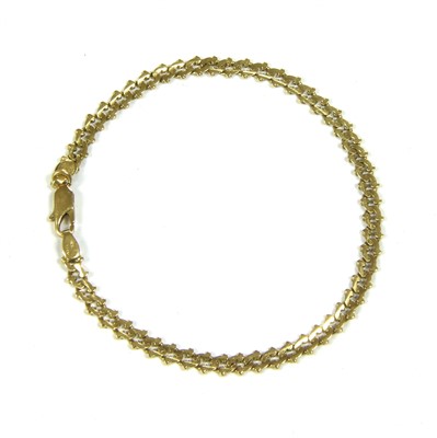 Lot 118 - An Italian gold curb chain bracelet