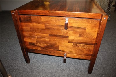 Lot 626 - A rosewood desk