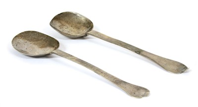 Lot 268 - A James II silver trefid spoon
