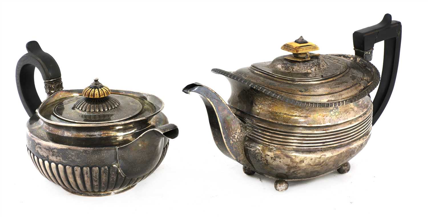 Lot 32 - A George III silver teapot