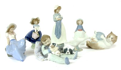 Lot 473 - Seven Lladro and Nao figures