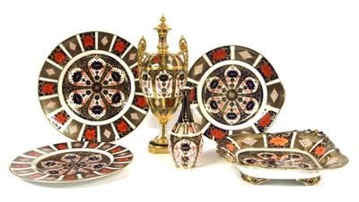 Lot 471 - Twelve Crown Derby items