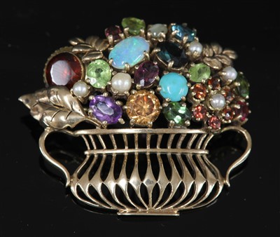 Lot 221 - A gold gemstone giardinetti brooch, c.1950