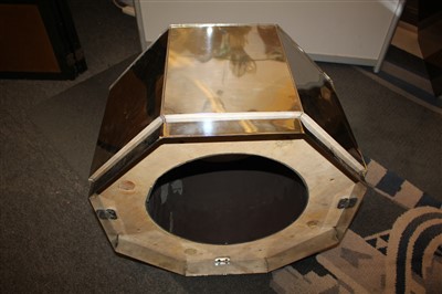 Lot 401 - An octagonal glass coffee table
