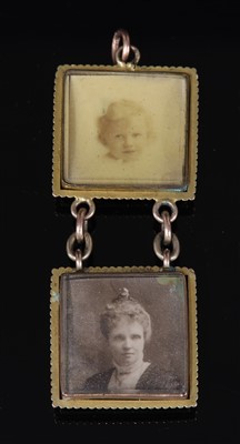 Lot 124 - A late Victorian Aesthetic Movement gold and silver photograph fob or pendant