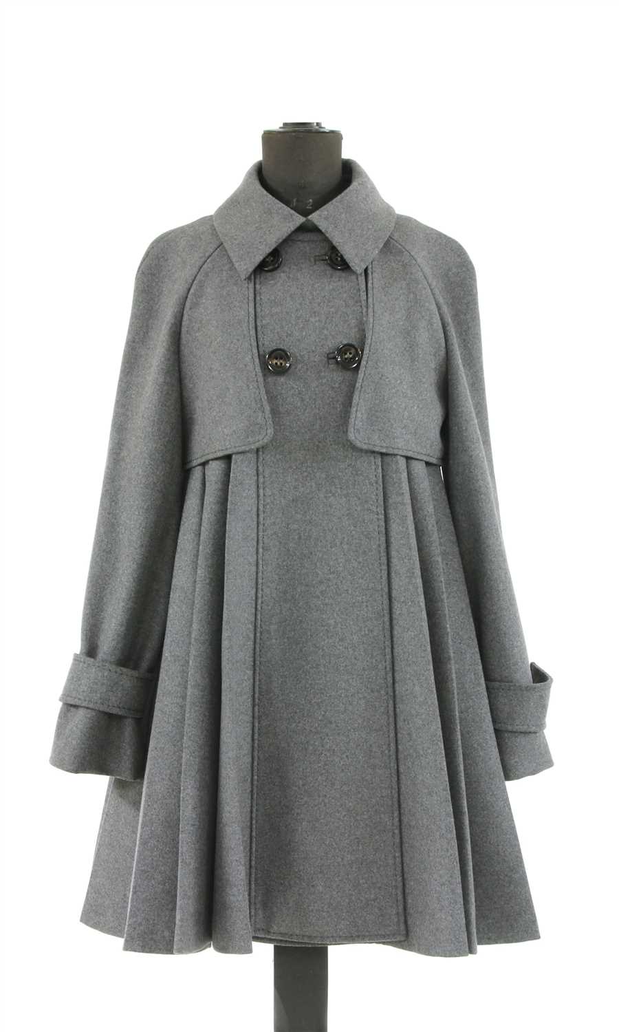 Lot 454 - A Sportsmax grey ladies 3/4 length coat