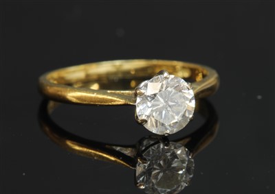 Lot 326 - An 18ct gold single stone diamond ring