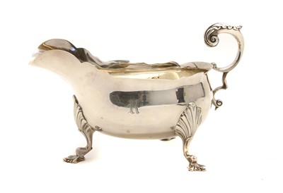 Lot 336 - A silver sauce boat