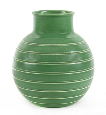 Lot 545 - A Wedgwood green vase