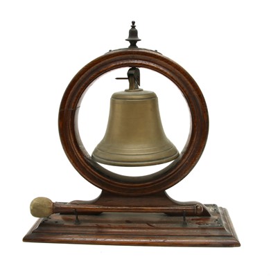 Lot 498 - An Edwardian brass table bell