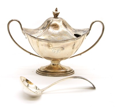 Lot 331 - A silver sauce tureen