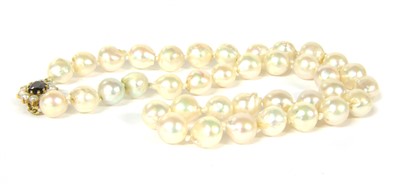 Lot 118 - A 9ct gold single row uniform cultured baroque pearl necklace