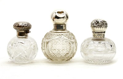 Lot 321 - A Victorian hallmarked silver collared cut glass perfume bottle