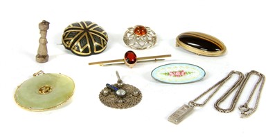 Lot 337A - Assorted items of jewellery