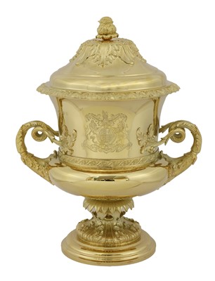 Lot 11 - A silver gilt flying trophy 'The King's Cup'
