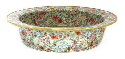 Lot 417 - A Chinese famille rose basin