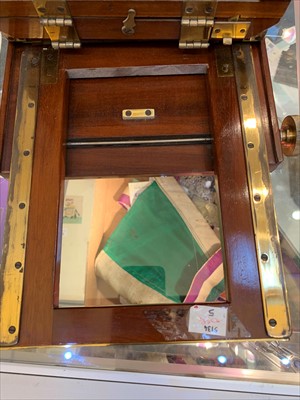 Lot 210 - A Gandolfi mahogany and brass field camera