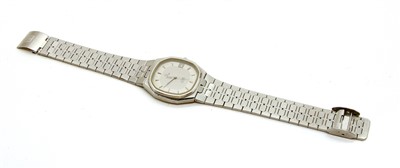 Lot 117 - An Omega De Ville gents stainless steel quartz watch