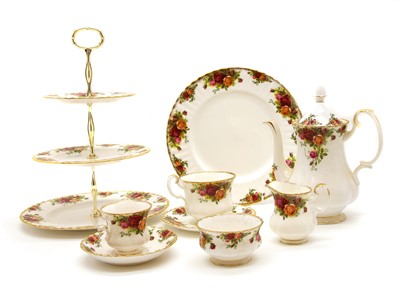 Lot 298 - A large quantity of Royal Albert Old Country Roses