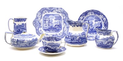 Lot 297 - A collection of Spode 'Italian' tea and dinnerware