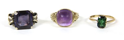 Lot 275 - A 9ct gold amethyst ring
