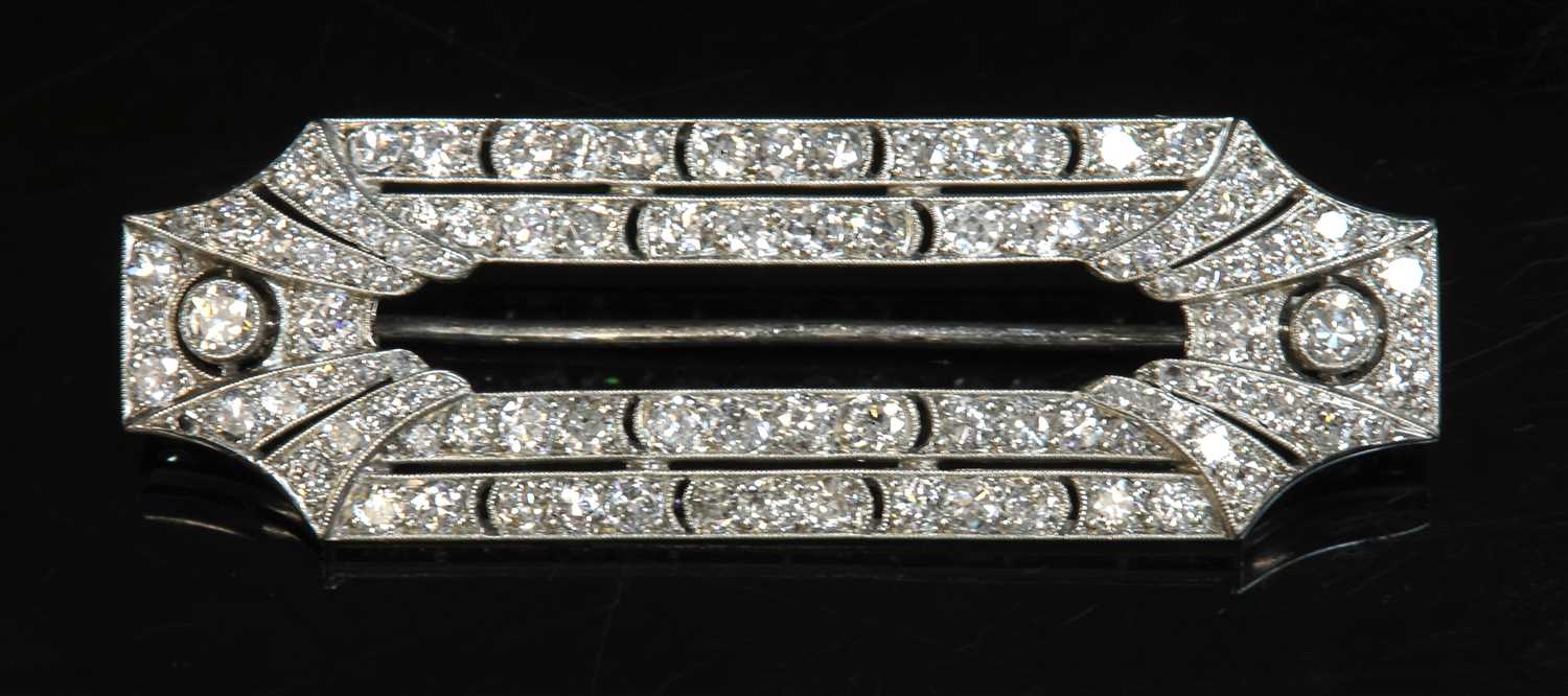 Lot 200 - A Continental Art Deco platinum and diamond set open plaque brooch