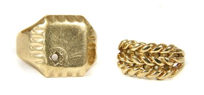 Lot 2 - A 9ct gold keeper ring
