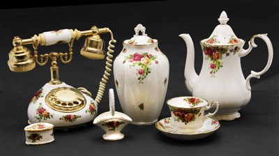 Lot 1304 - A collection of Royal Albert Old Country Roses