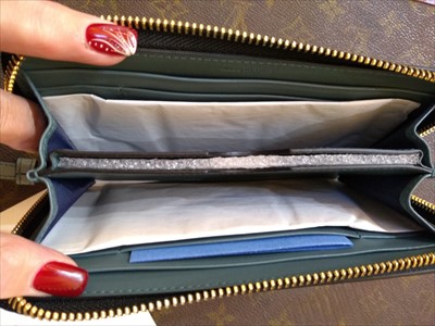 Lot 705 - A Smythson of Bond Street iphone purse/ wallet