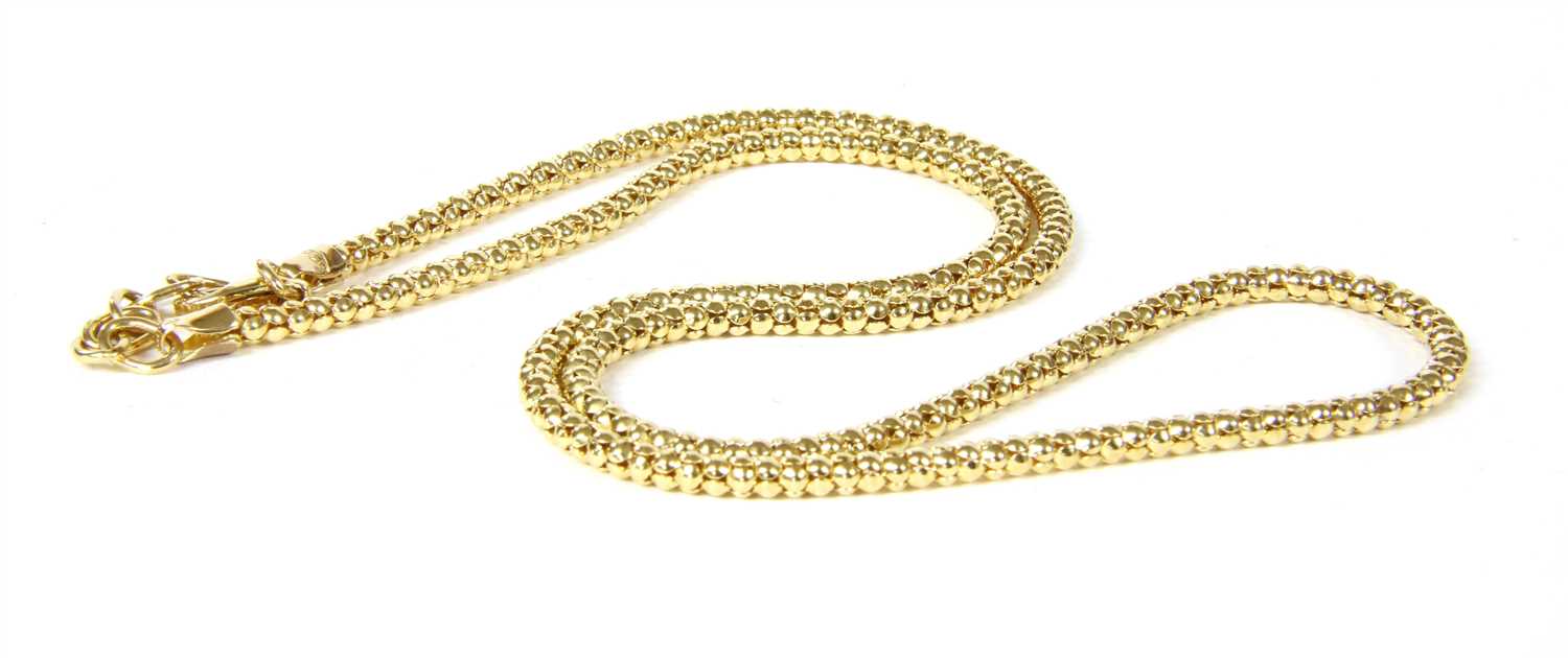Lot 325 - A gold popcorn link chain